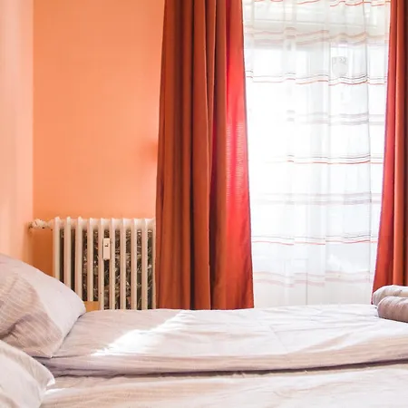 Family 4pax Flat Near National Palace Of Culture