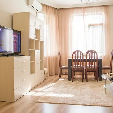 Family 4pax Flat Near National Palace Of Culture *