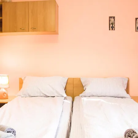 Family 4pax Flat Near National Palace Of Culture *