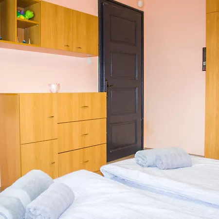 Апартамент Family 4pax Flat Near National Palace Of Culture