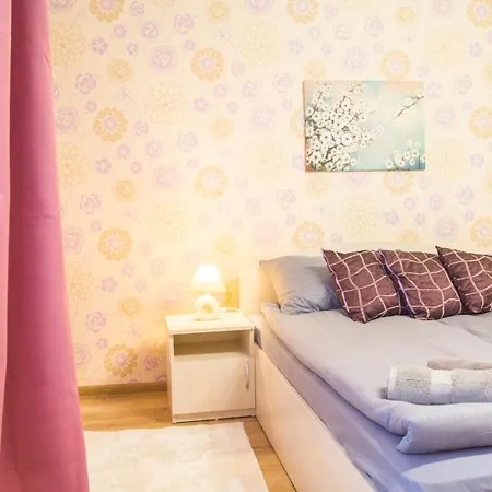 Family 4pax Flat Near National Palace Of Culture