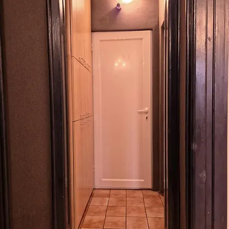 Family 4pax Flat Near National Palace Of Culture * София