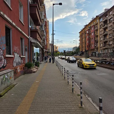 Family 4pax Flat Near National Palace Of Culture