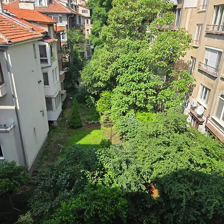 Апартамент Family 4pax Flat Near National Palace Of Culture София